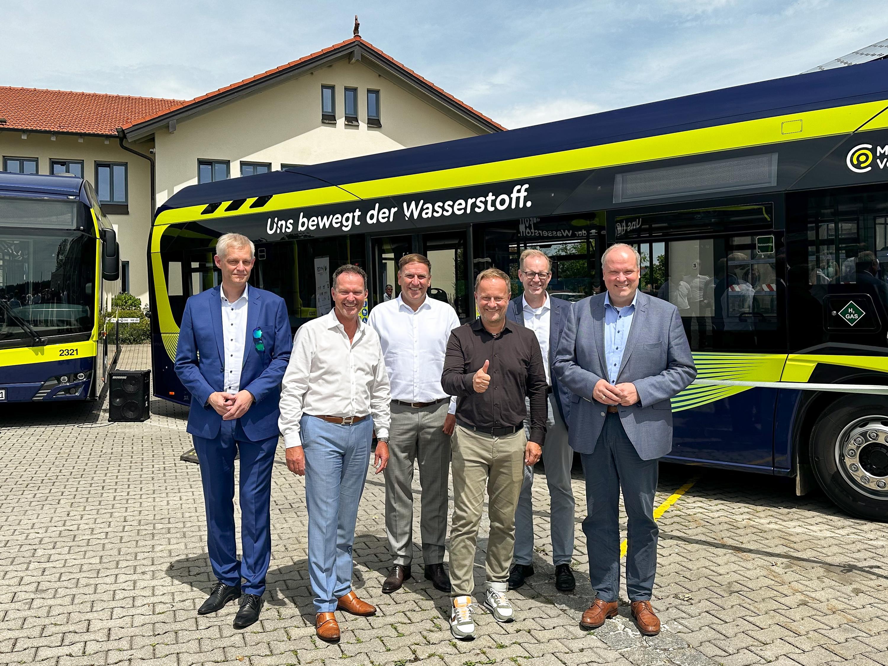 Leider haben wir keinen Alternativtext zu diesem Bild, aber wir arbeiten daran.