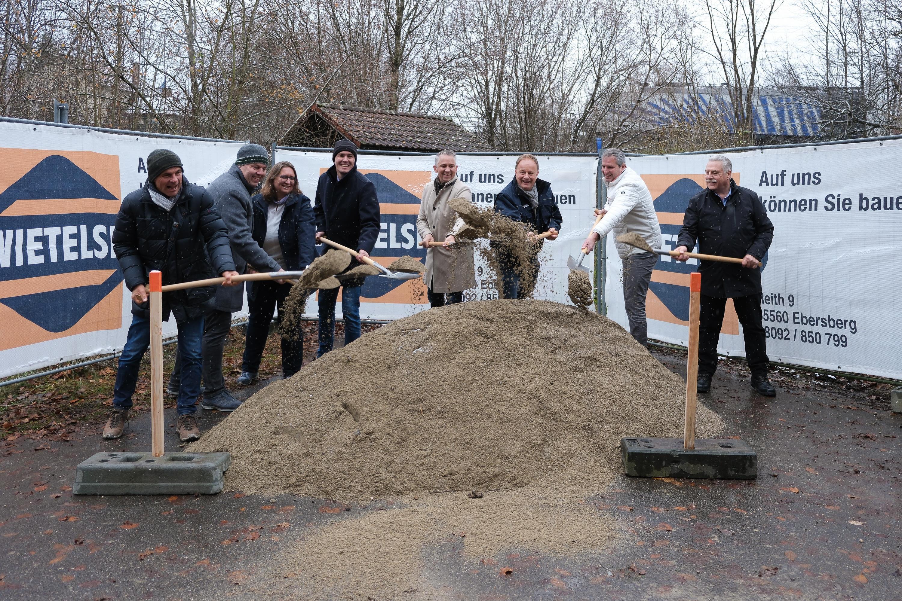 Spatenstich Radweg Pierstling